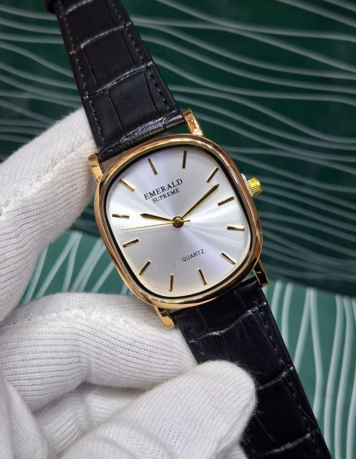 Emerald Supreme Quartz Watch Collection