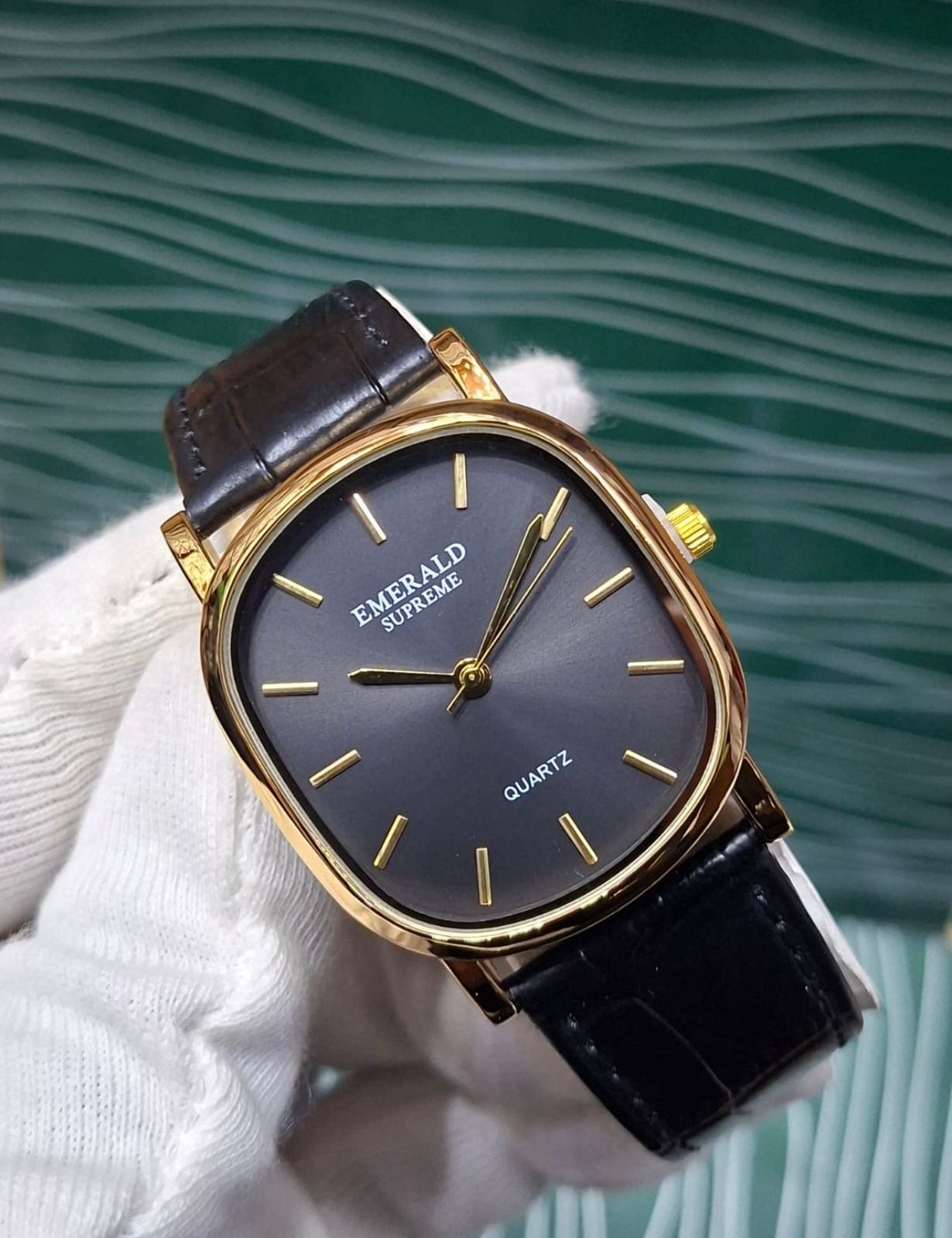 Emerald Supreme Quartz Watch Collection